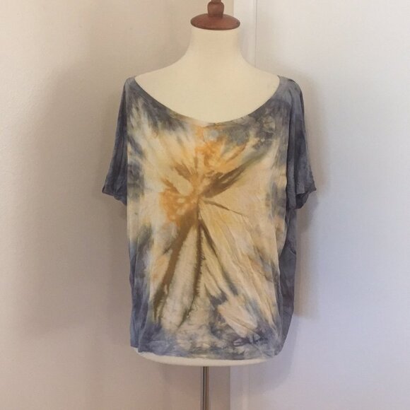 L/S LOVE TANJANE Tops FF51 3999, 4000 - Picture 1 of 5